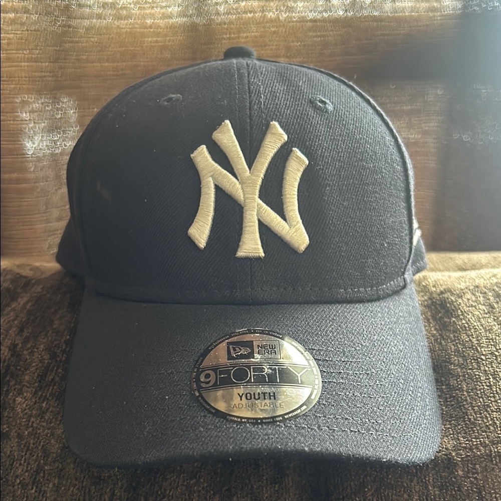 Like New New York Yankees Youth Baseball Hat